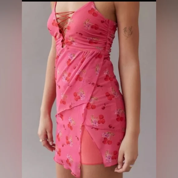 Urban Outfitters lace-up mini dress NWT Pink - Picture 1 of 3